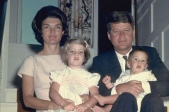 John F. Kennedy Jacqueline Lee Bouvier kids family